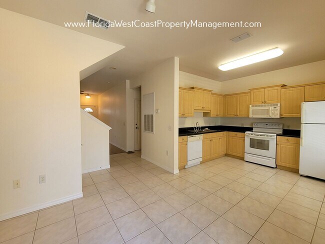 Foto del edificio - LOVELY 2 BED-2.5 BATH TOWNHOME WITH GARAGE in CAROLINA LANDINGS! SUPER LOCATION! ANNUAL LEASE!