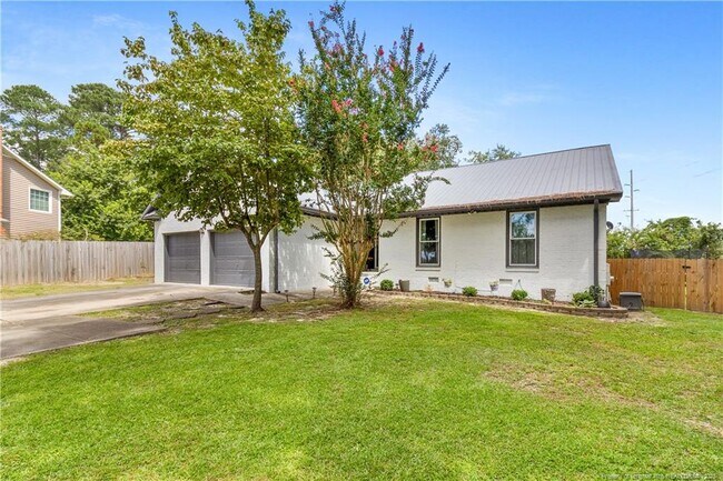 Foto del edificio - 6617 Idlewood Ct