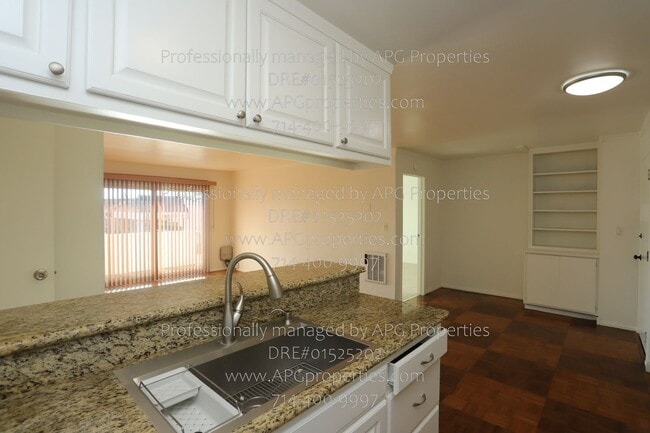 Foto del edificio - 5585 E Pacific Coast Hwy