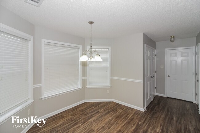 Foto del edificio - 10050 Cameron Ridge TR