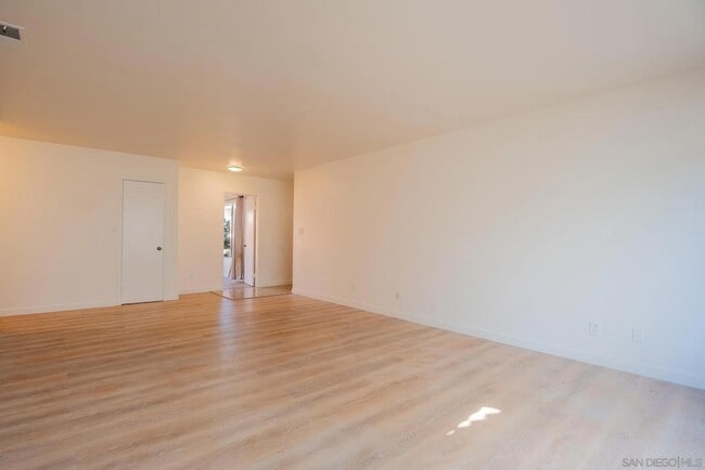 Building Photo - 1823 Sparks Ct