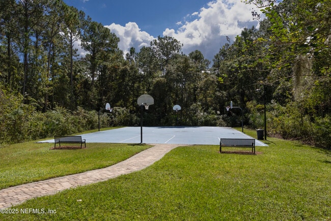 Foto del edificio - 12301 Kernan Forest Blvd