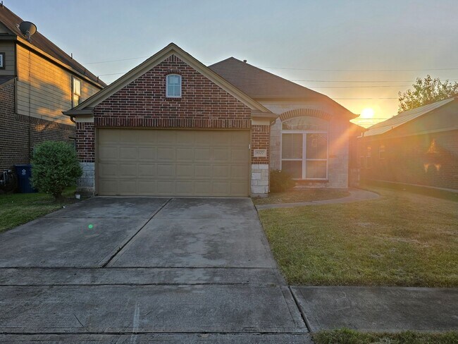 Foto del edificio - 8127 Redbud Point Ln