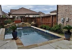 Building Photo - 735 Arbol