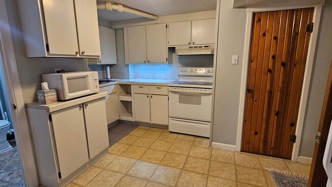 Building Photo - 1708 15th Ave