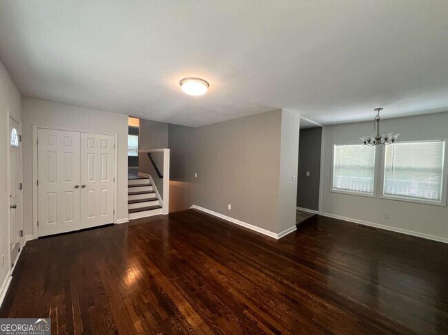 Foto del edificio - 1947 Kenwood Pl SE