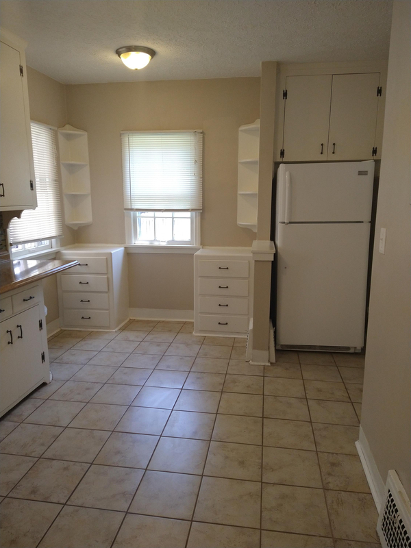 Building Photo - 3482 Raymont Blvd