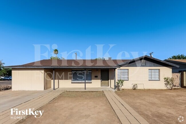 Building Photo - 5702 N 19th Dr