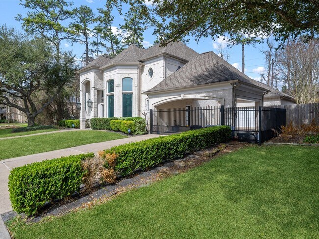 Foto del edificio - 15318 Beecham Dr