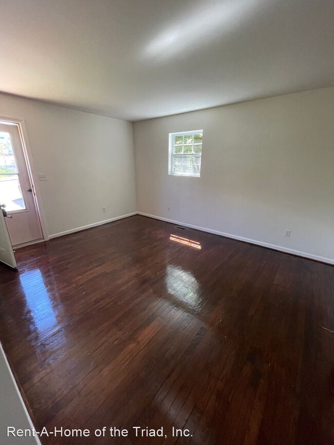 Foto del edificio - 3 br, 1 bath House - 1405 Bethlehem Lane
