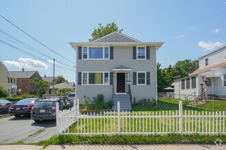 Building Photo - 8 Albany Ave