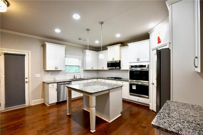 Building Photo - 4358 Mantova Dr NE
