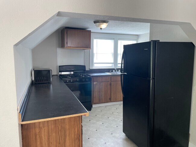 Building Photo - 506 S 18th St