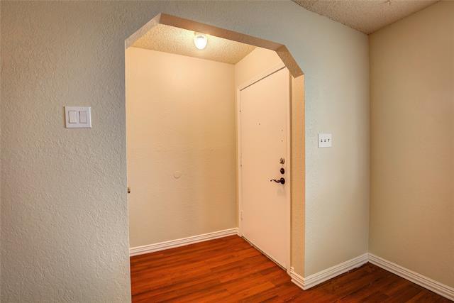 Building Photo - 5307 School Hill Cir
