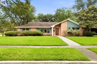 Building Photo - 5238 Kinglet St