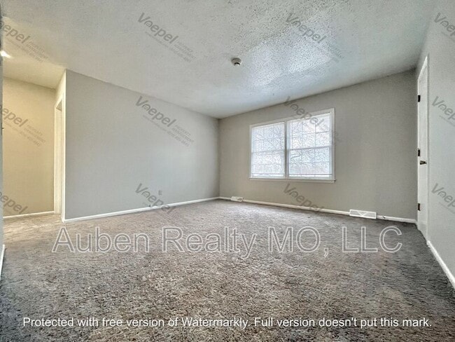 Building Photo - 7211 Montana Ave