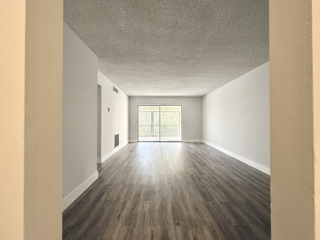 Building Photo - 604 NW 13th St