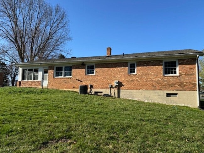 Photo - Home for rent in Weyers Cave