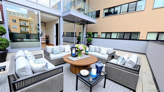 Building Photo - 23-09 Broadway