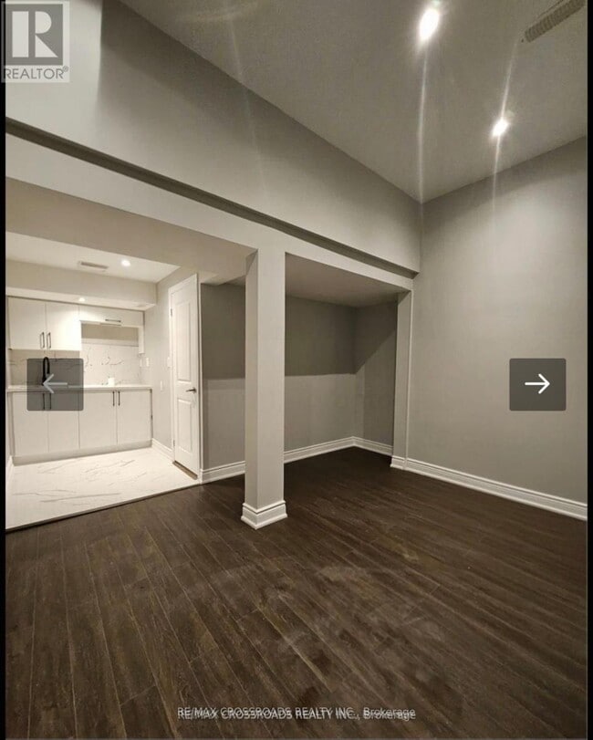 Building Photo - 3 Honey Dr