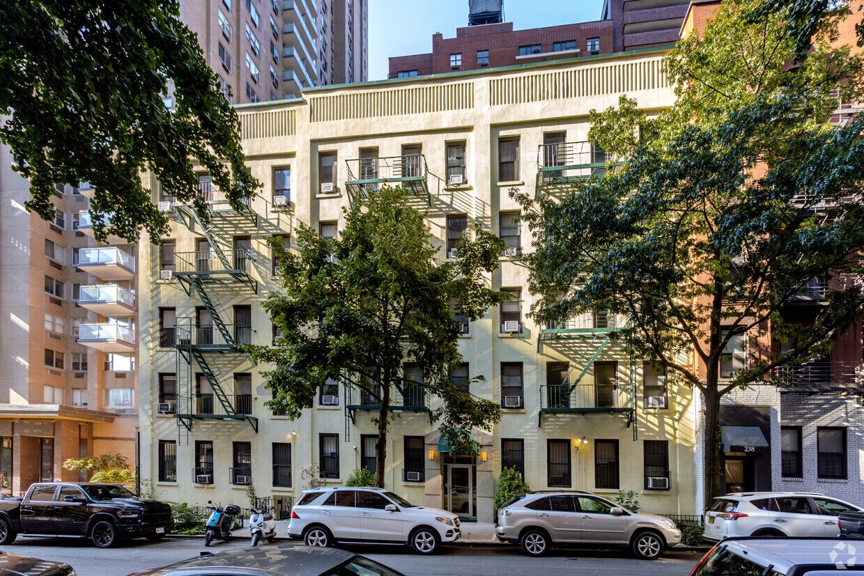 Foto del edificio - 242 E 87th St