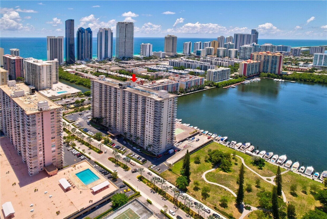 250 174th St Unit 210, Sunny Isles Beach, FL 33160 Condo for Rent in