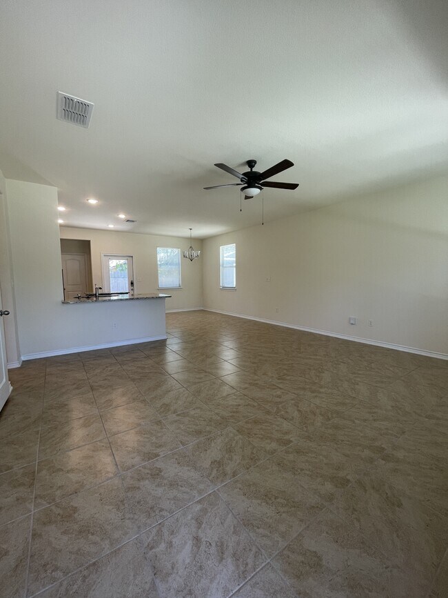 Foto del edificio - 218 Coopwood Ave