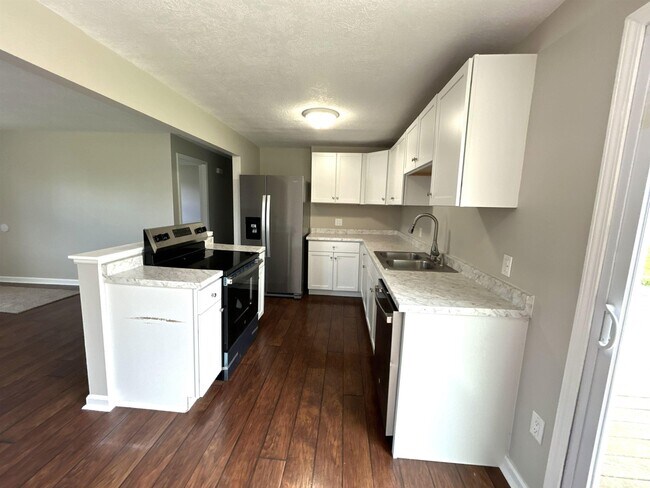 Building Photo - 2825 Northway Dr