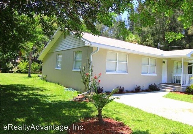 Building Photo - 2 br, 1 bath House - 5118 MALLETT DR