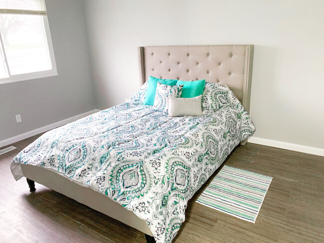 Bedroom - The Mint