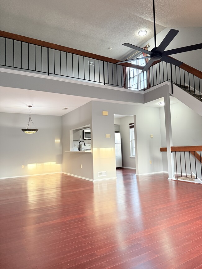 Foto del edificio - 2704 Tarnbrook Dr