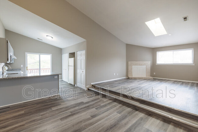 Foto del edificio - 3640 Cypress Creek Dr