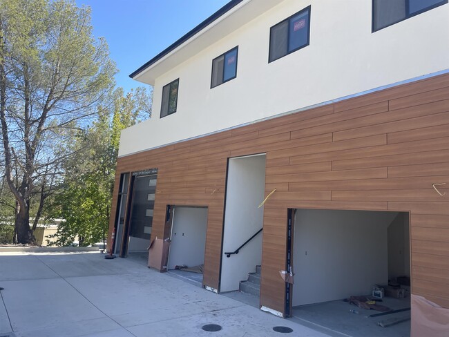 Building Photo - 3710 El Camino Real
