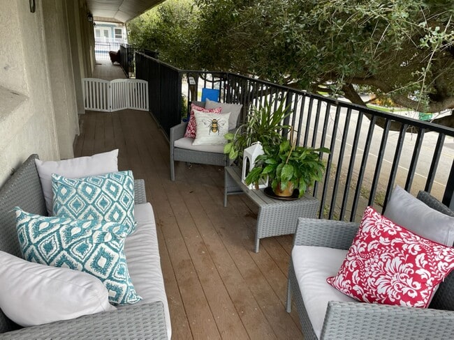 Balcón - 501 2nd St S