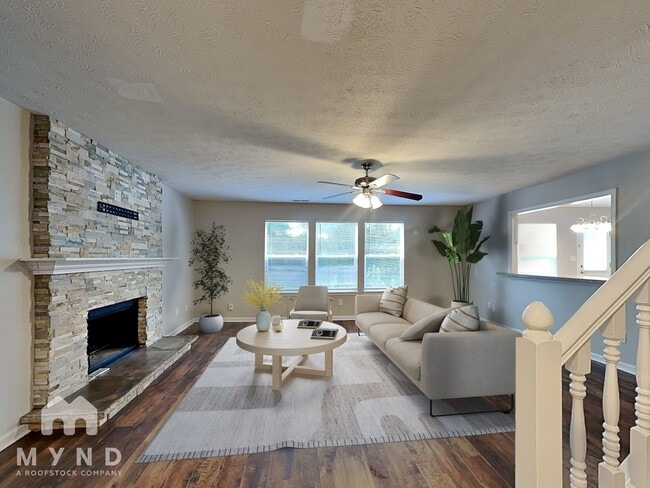 Building Photo - 3122 Crestwell Dr