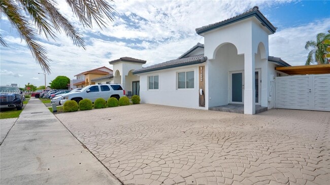 Foto del edificio - 9102 NW 112th St
