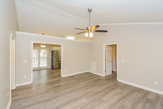 Foto del edificio - 314 Timberglen Dr