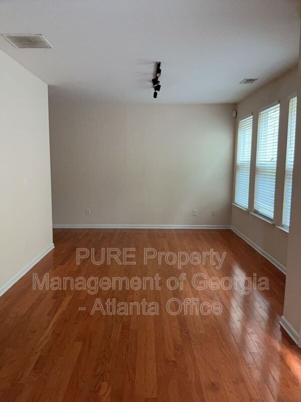 Building Photo - 278 Parc View Ln