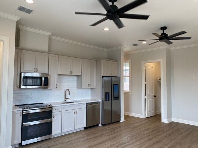 Foto del edificio - 1946 Chestnut Pk Ln