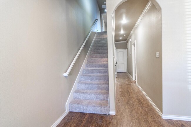 Foto del edificio - 4419 106th St