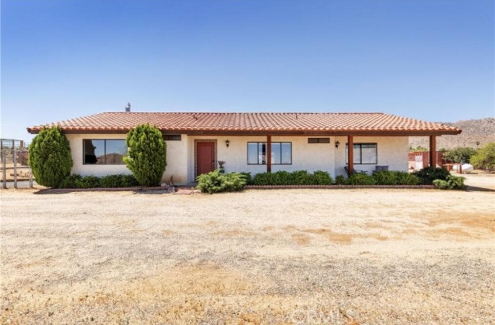 Primary Photo - 7662 Quail Springs Rd