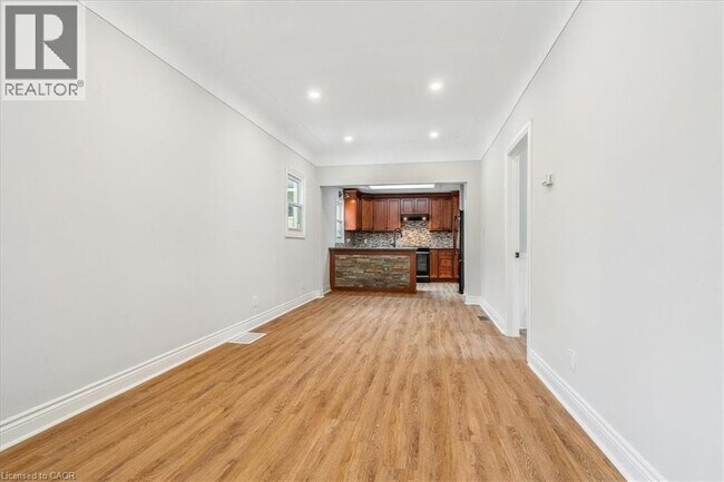 Photo du bâtiment - 93 E 31st St