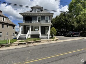 Building Photo - 21 Roseland Ave