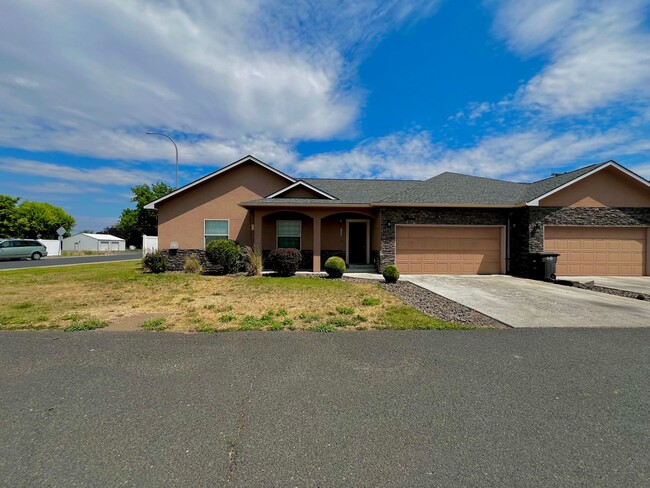 Building Photo - Non-Refundable & Security Deposit Total: $...