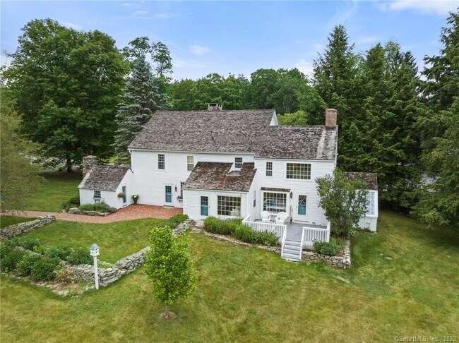 Foto del edificio - 55 Good Hill Rd