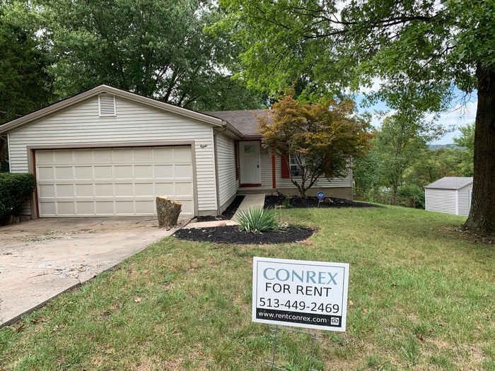 Primary Photo - Beautiful 3 Bedroom with Spacious Backyard!