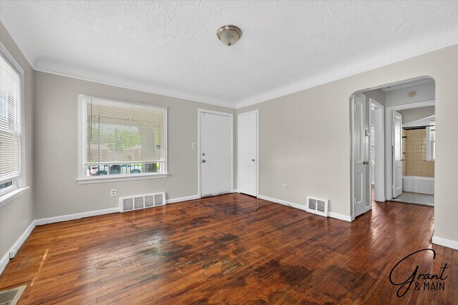 Foto del edificio - 7466 W. Parkway