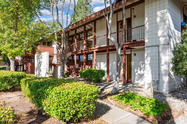 Edificio 330 Golf Rd - 330 Golf Club Rd