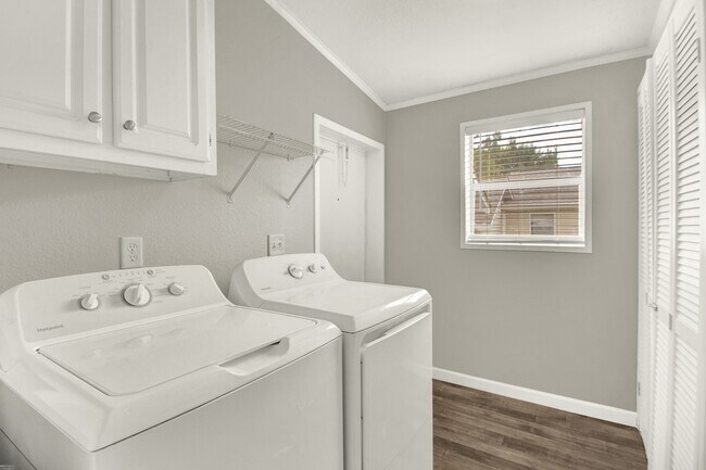 Foto del edificio - 20931 Sweet Blossom Ln