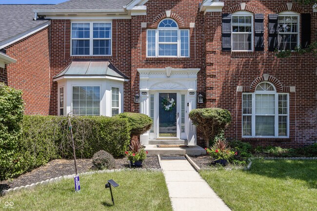 Building Photo - 5889 Pebblestream Dr